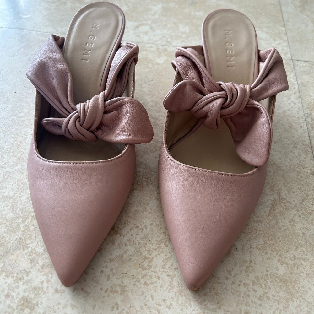 M. Gemi The BOW Lasso Kitten Heels